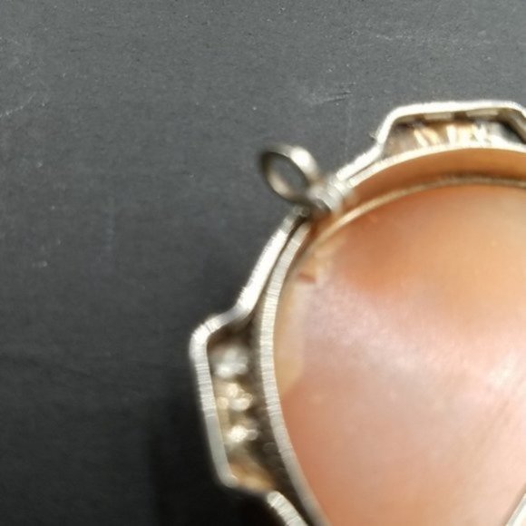 Antique 14K Gold Full Figural Cameo Brooch/Pendant - Picture 8 of 8